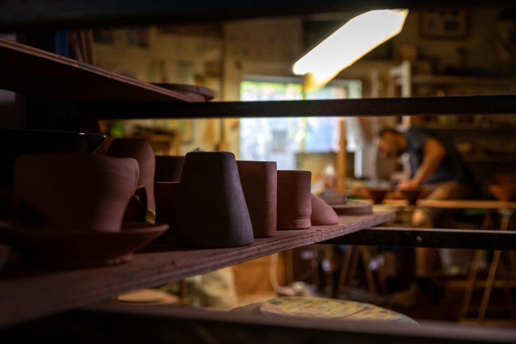 Atelier potier, la poterie de Saint-Amour Bellevue, Le Sud Bourgogne